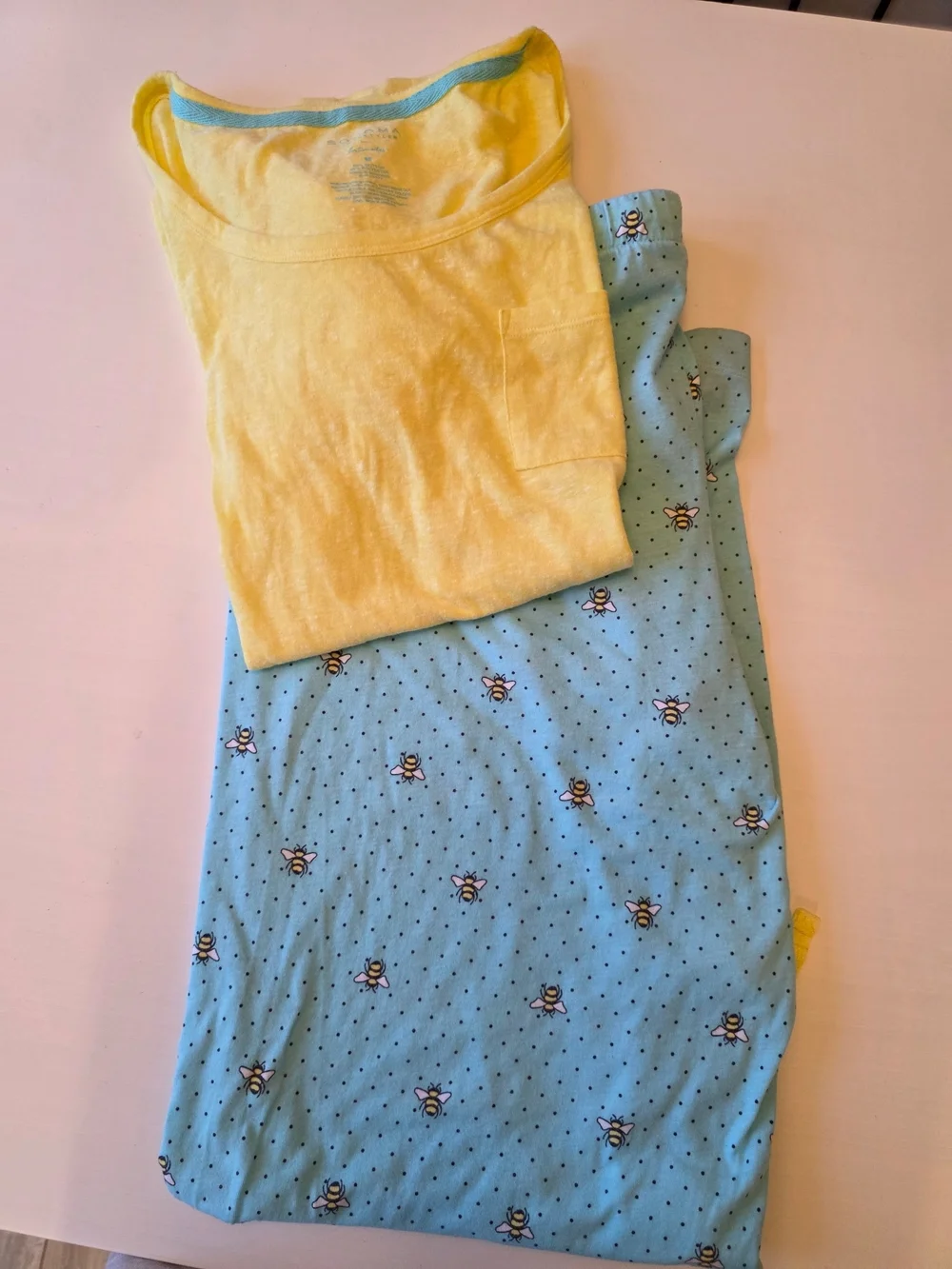 Sonoma Women's Yellow Scoop Neck Top and Light Blue Bumblebee Pajama Set ~Medium - Picture 2 of 16